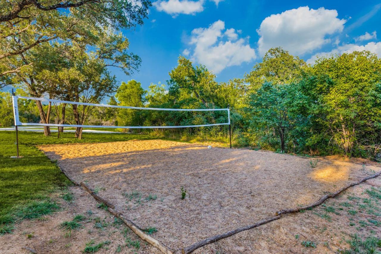 Rest Yourself River Ranch Mineral Wells Exterior photo