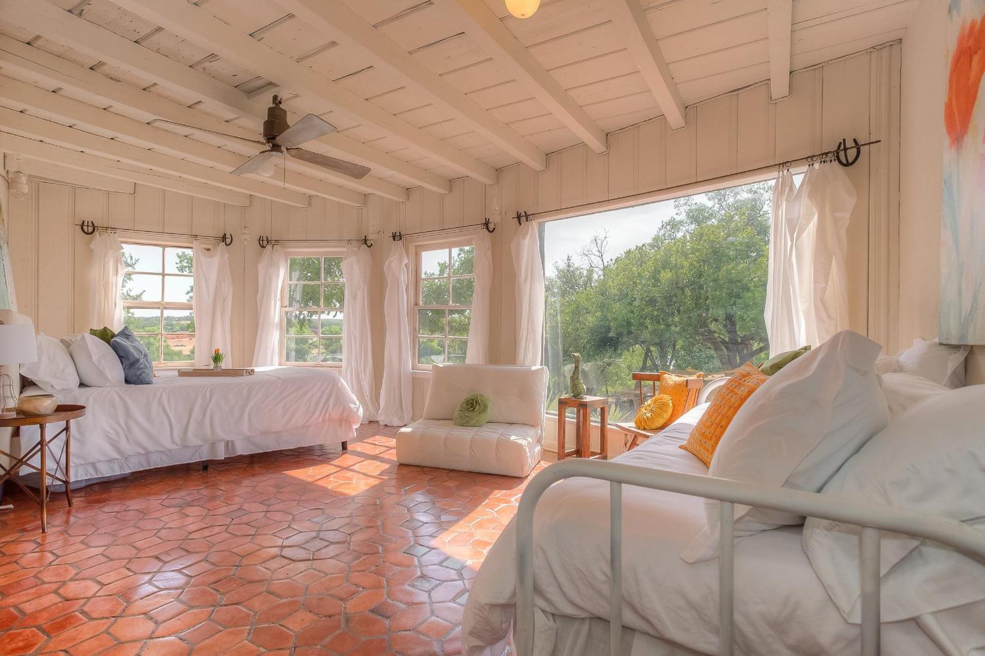 Rest Yourself River Ranch Mineral Wells Room photo