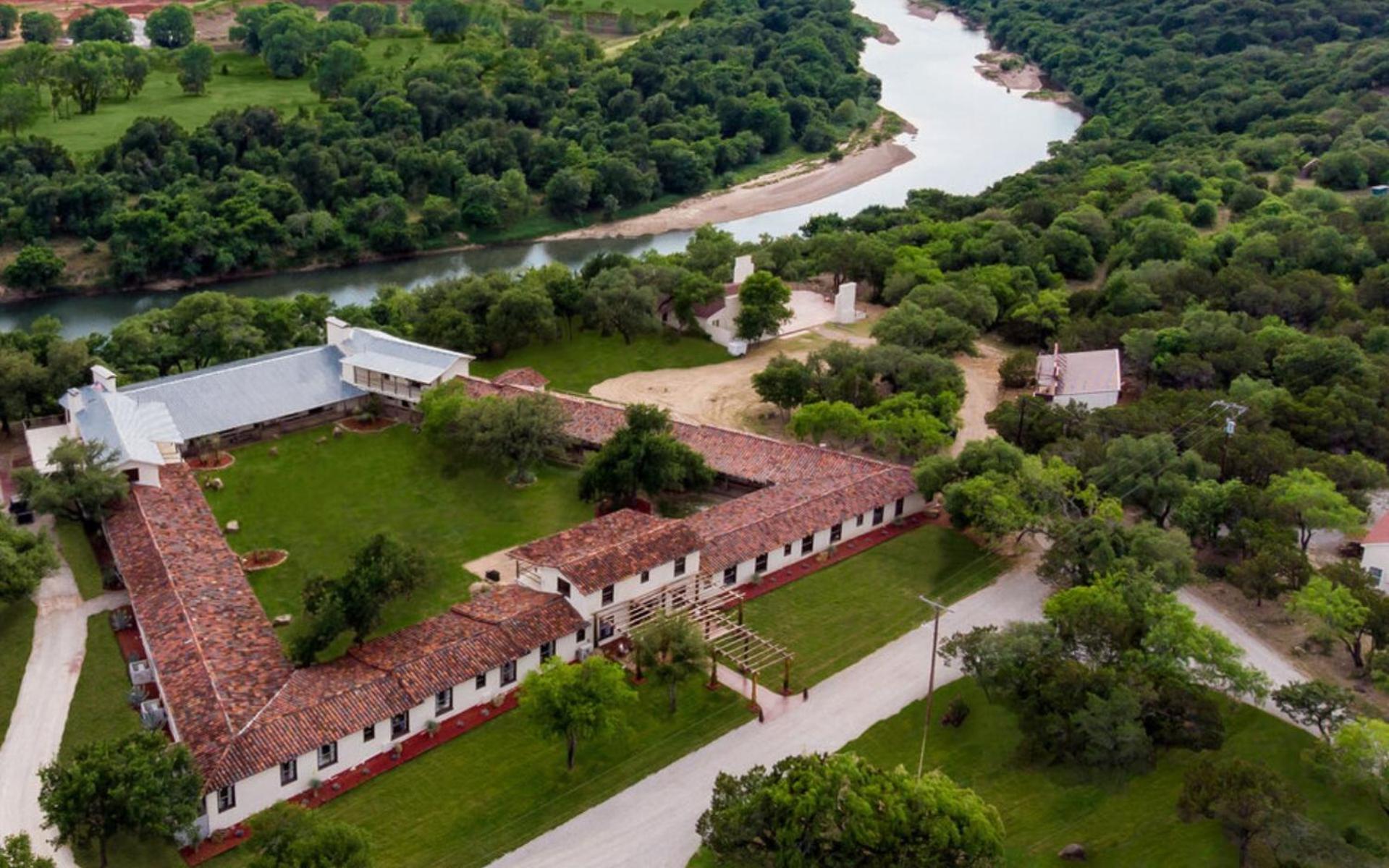 Rest Yourself River Ranch Mineral Wells Exterior photo